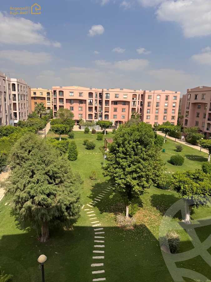 https://aqarmap.com.eg/en/listing/6215659-for-rent-cairo-new-cairo-lrhb-city-phase-1-ahmed-rami-st