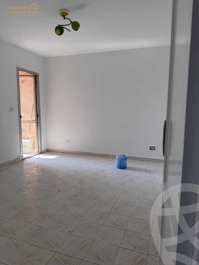 https://aqarmap.com.eg/en/listing/6215659-for-rent-cairo-new-cairo-lrhb-city-phase-1-ahmed-rami-st