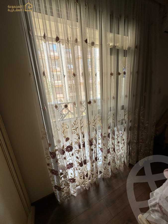 https://aqarmap.com.eg/en/listing/6216770-for-sale-cairo-new-cairo-lrhb-city-phase-5-talaat-mostafa-st