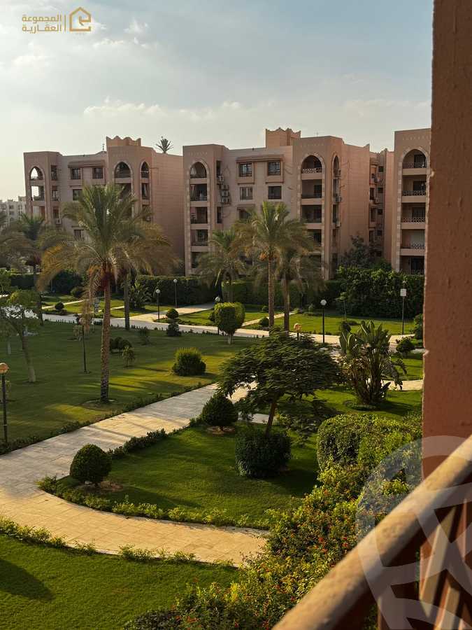 https://aqarmap.com.eg/ar/listing/6222985-for-sale-cairo-new-cairo-lrhb-city-phase-5-talaat-mostafa-st