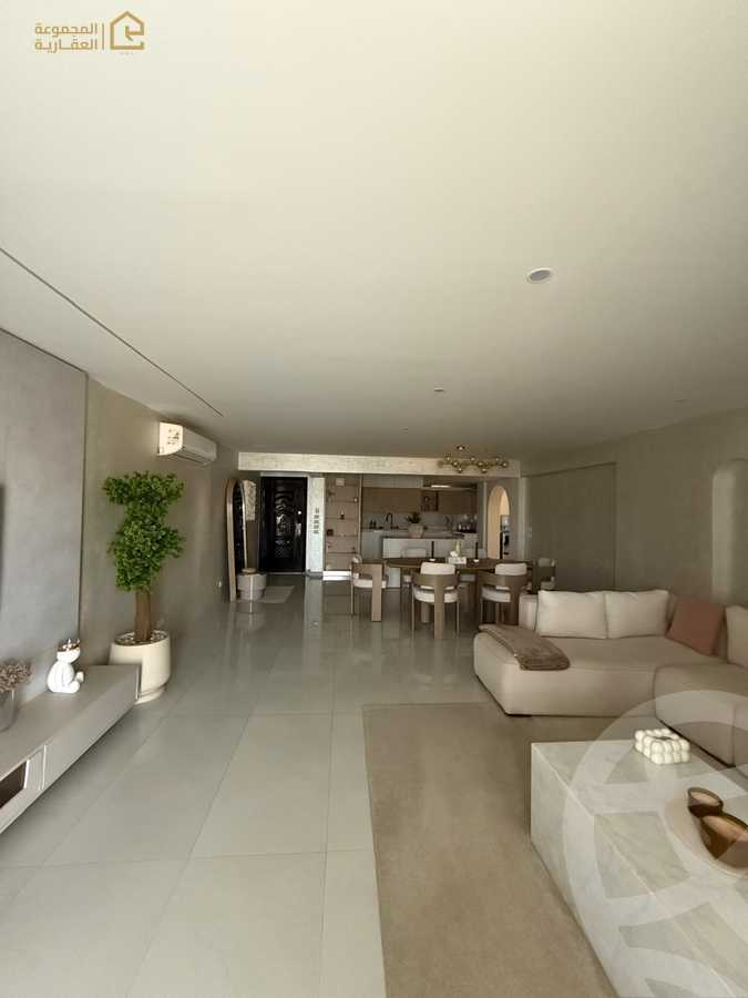 https://aqarmap.com.eg/ar/listing/6223178-for-sale-cairo-new-cairo-lrhb-city-phase-8