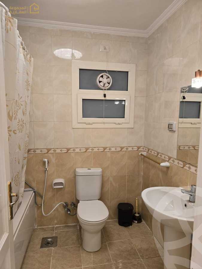 https://aqarmap.com.eg/ar/listing/6227804-for-rent-cairo-new-cairo-lrhb-city-phase-7