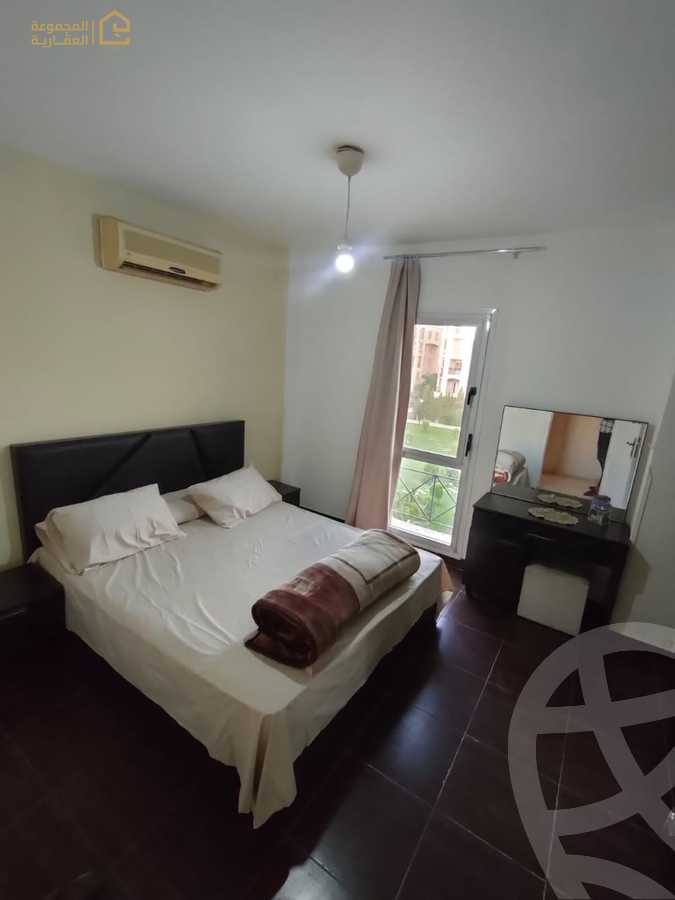 https://aqarmap.com.eg/ar/listing/6227960-for-sale-cairo-new-cairo-lrhb-city-phase-1-ahmed-rami-st