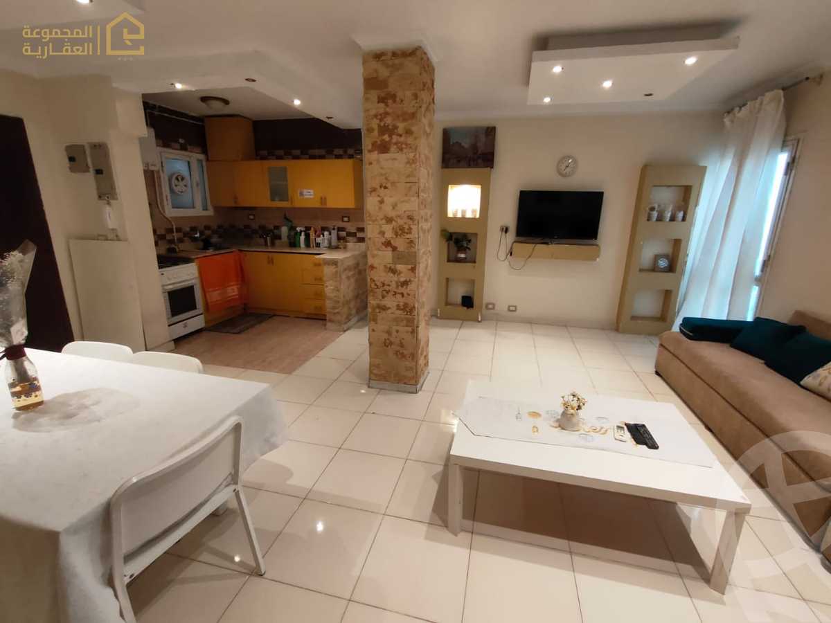 https://aqarmap.com.eg/ar/listing/6227960-for-sale-cairo-new-cairo-lrhb-city-phase-1-ahmed-rami-st