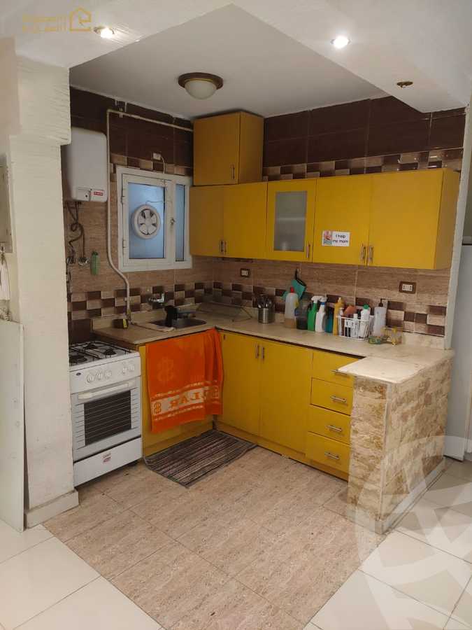 https://aqarmap.com.eg/ar/listing/6227960-for-sale-cairo-new-cairo-lrhb-city-phase-1-ahmed-rami-st