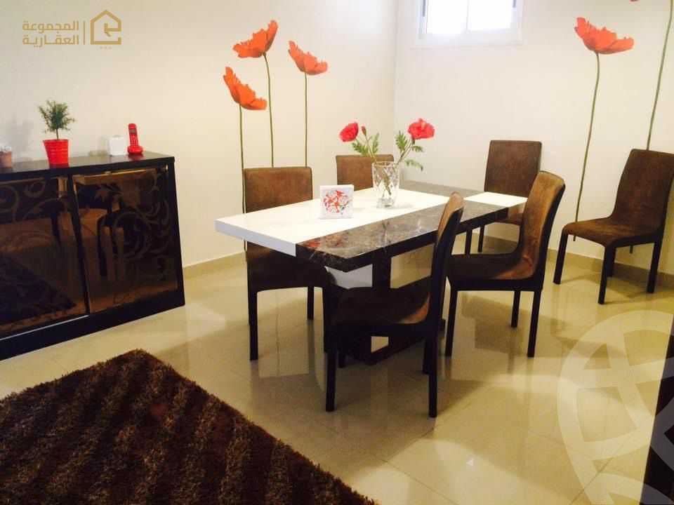 https://aqarmap.com.eg/en/listing/6228058-for-sale-cairo-new-cairo-lrhb-city-phase-4-mohammed-farid-st