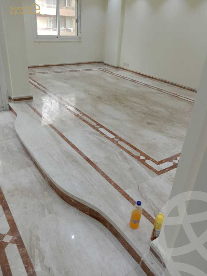 https://aqarmap.com.eg/ar/listing/6230497-for-rent-cairo-new-cairo-lrhb-city-phase-4-mohammed-farid-st