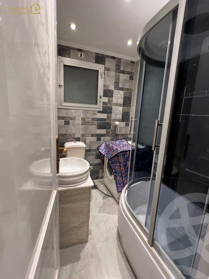 https://aqarmap.com.eg/ar/listing/6237726-for-rent-cairo-new-cairo-lrhb-city-phase-1-ahmed-rami-st