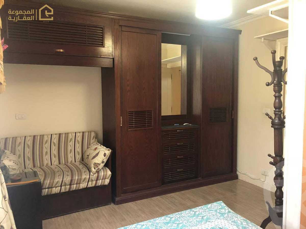 https://aqarmap.com.eg/ar/listing/6249209-for-sale-cairo-new-cairo-lrhb-city-phase-4-mohammed-farid-st