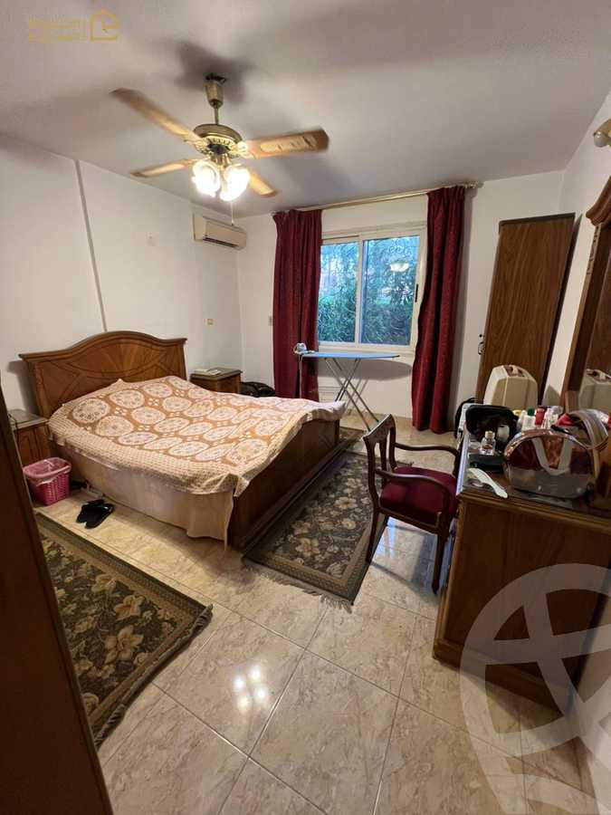 https://aqarmap.com.eg/ar/listing/6250157-for-sale-cairo-new-cairo-lrhb-city-phase-4-mohammed-farid-st