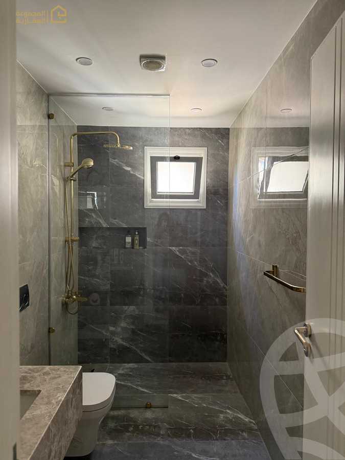 https://aqarmap.com.eg/ar/listing/6254824-for-sale-cairo-new-cairo-lrhb-city-phase-8