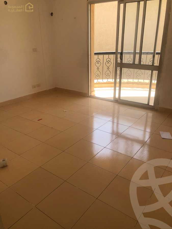 https://aqarmap.com.eg/ar/listing/6254922-for-rent-cairo-new-cairo-lrhb-city-phase-8