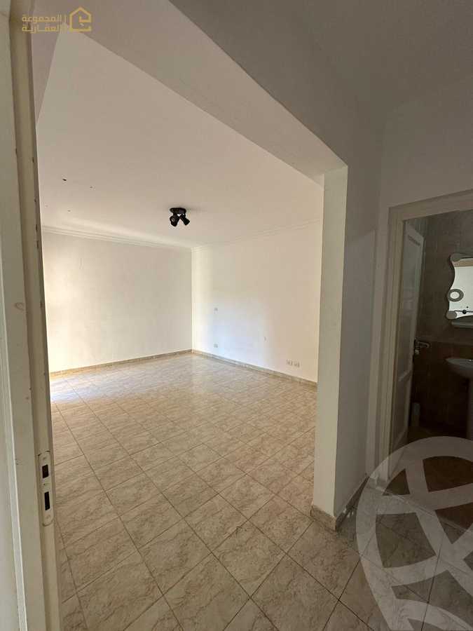 https://aqarmap.com.eg/ar/listing/6257174-for-sale-cairo-new-cairo-lrhb-city-mtdd-lrhb-phase-10-farouk-el-baz-st