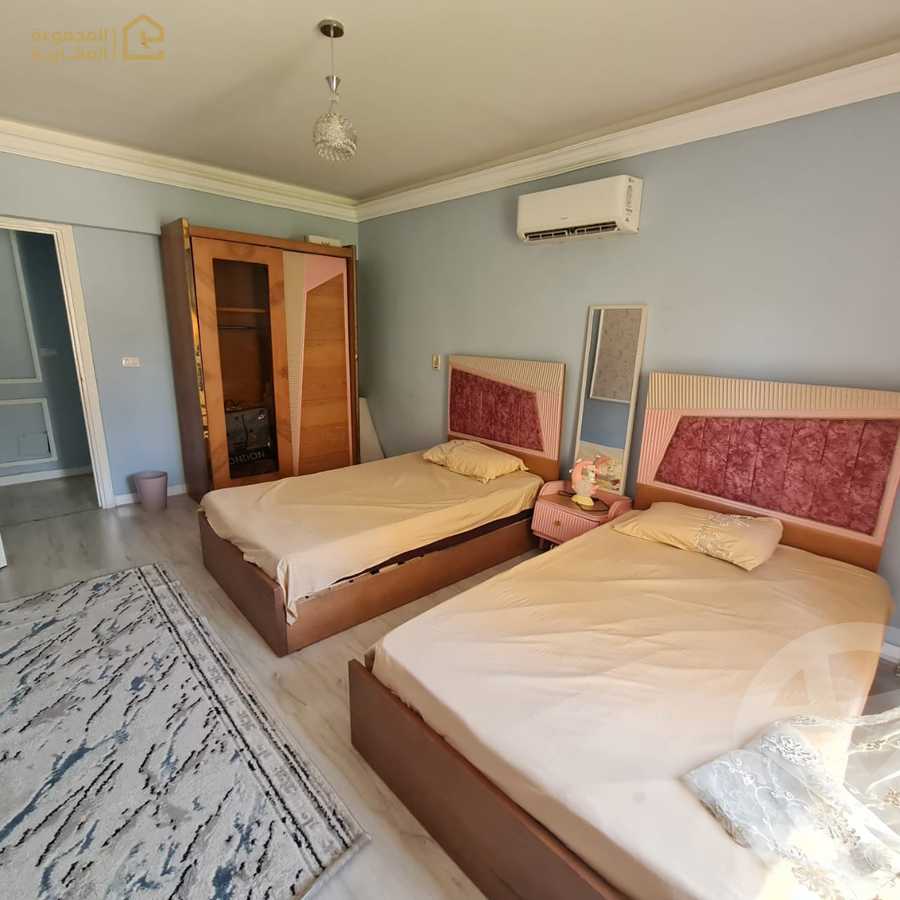https://aqarmap.com.eg/ar/listing/6257209-for-rent-cairo-new-cairo-lrhb-city-phase-8