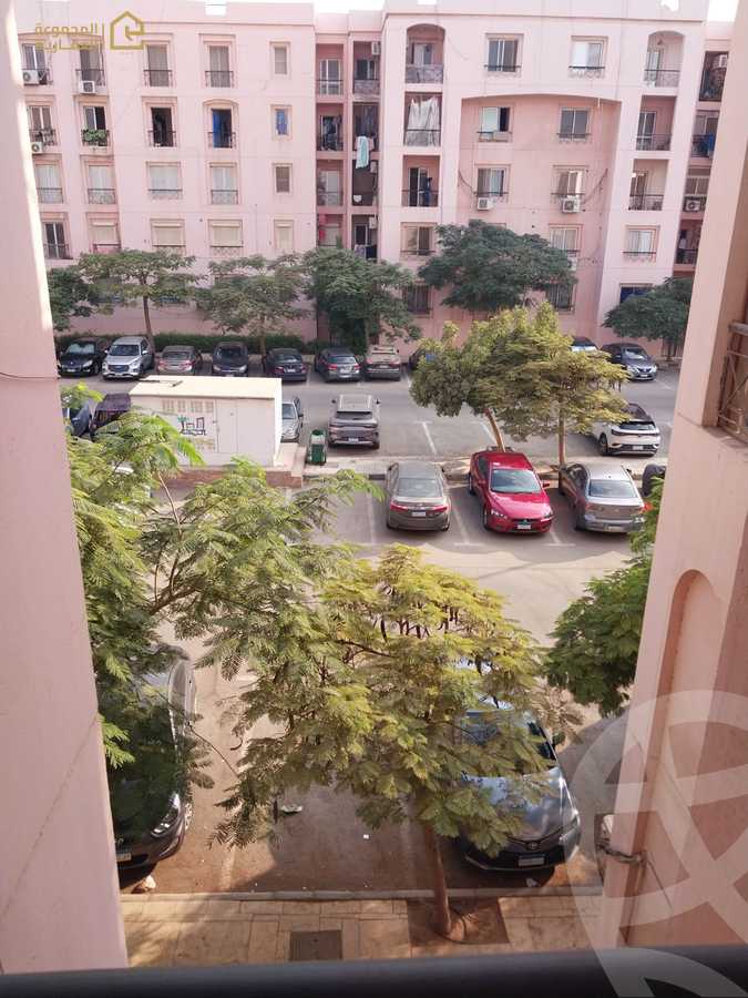 https://aqarmap.com.eg/en/listing/6257229-for-rent-cairo-new-cairo-lrhb-city-phase-1-ahmed-rami-st