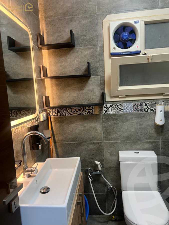 https://aqarmap.com.eg/en/listing/6257248-for-rent-cairo-new-cairo-lrhb-city-phase-1-ahmed-rami-st