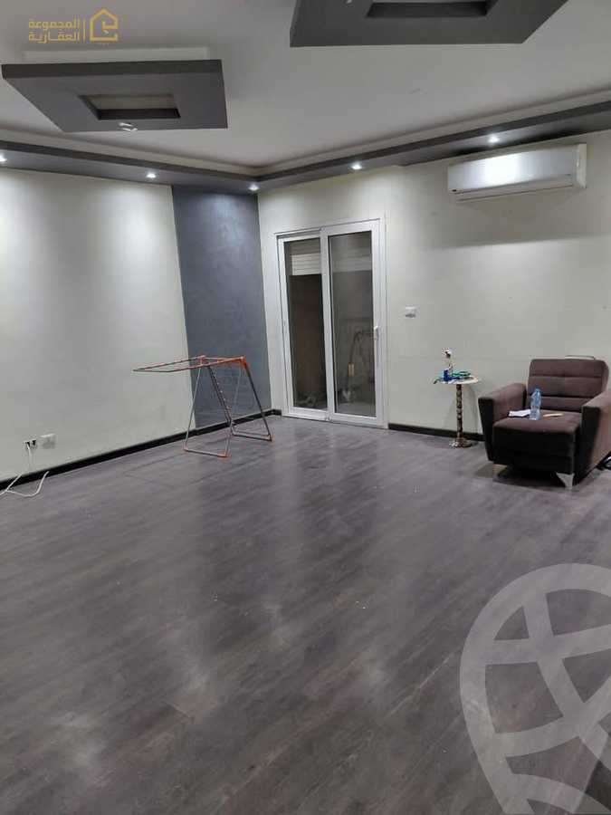 https://aqarmap.com.eg/ar/listing/6257555-for-rent-cairo-new-cairo-lrhb-city-phase-8