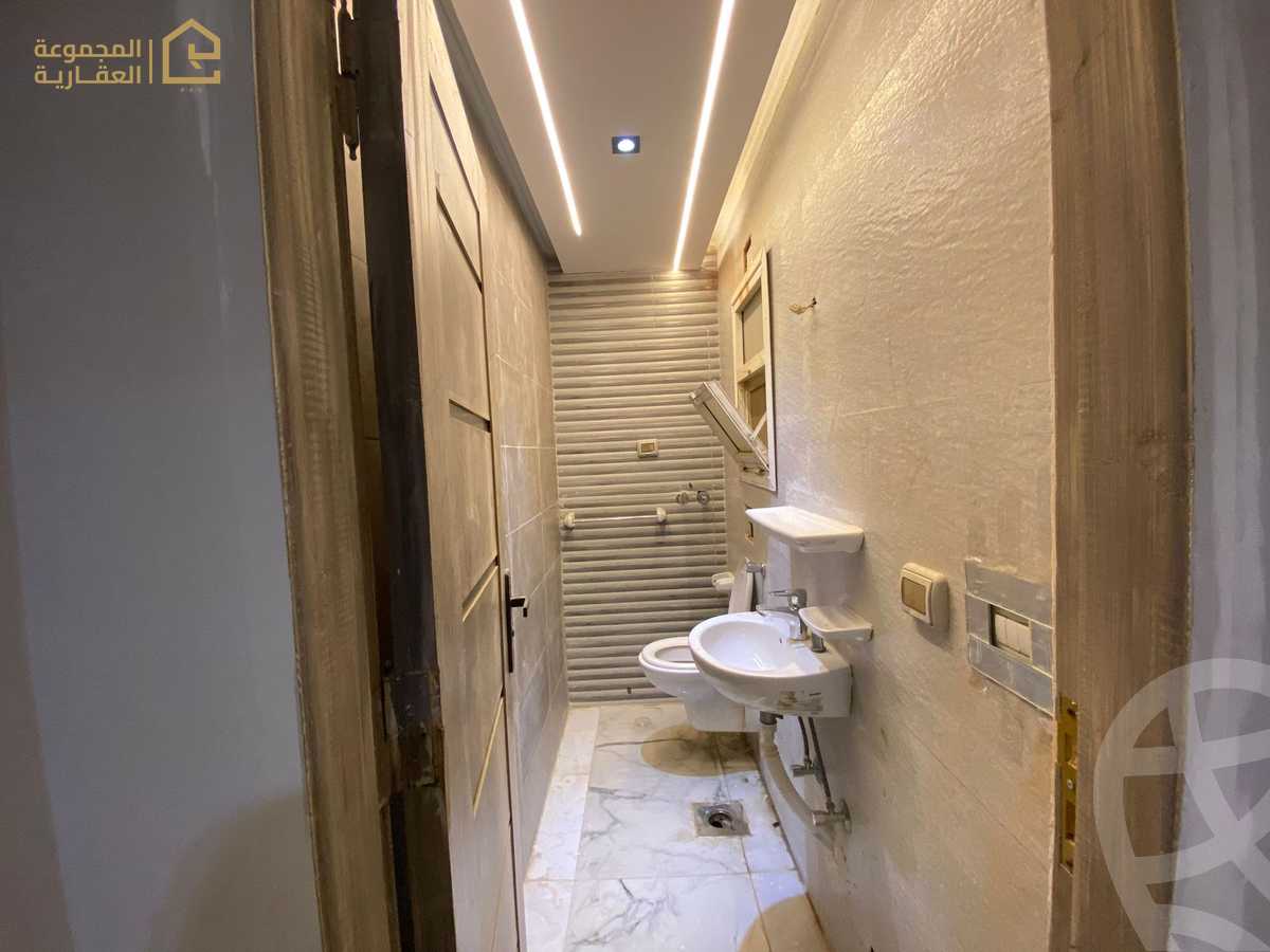 https://aqarmap.com.eg/ar/listing/6260112-for-rent-cairo-new-cairo-lrhb-city-mtdd-lrhb-phase-9