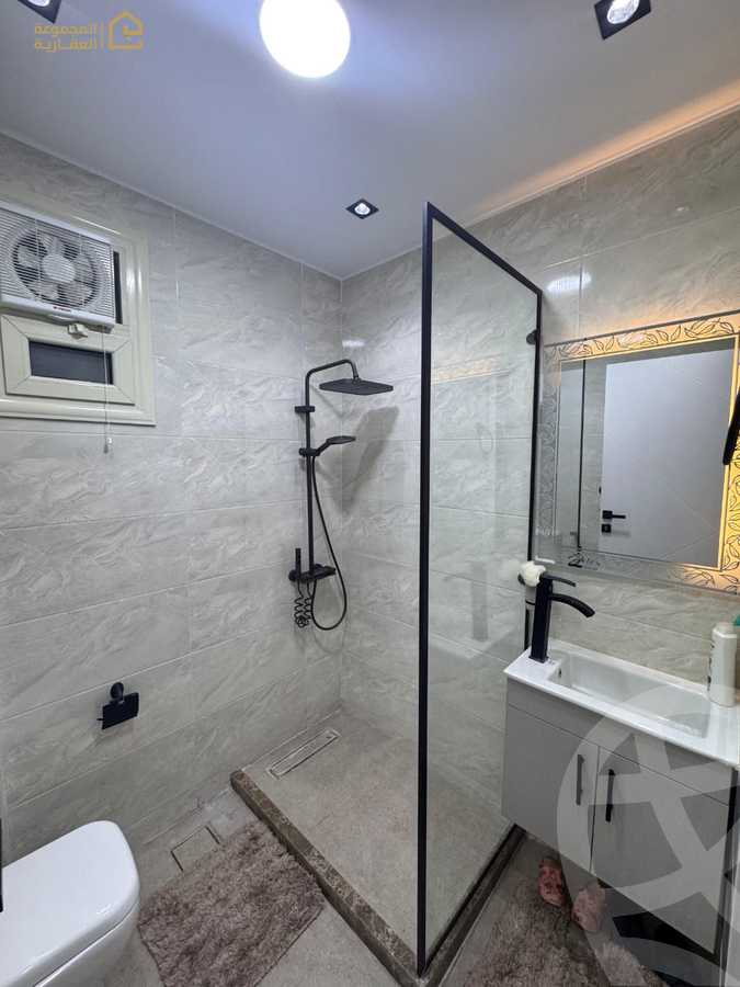 https://aqarmap.com.eg/en/listing/6260153-for-rent-cairo-new-cairo-lrhb-city-phase-1-ahmed-rami-st