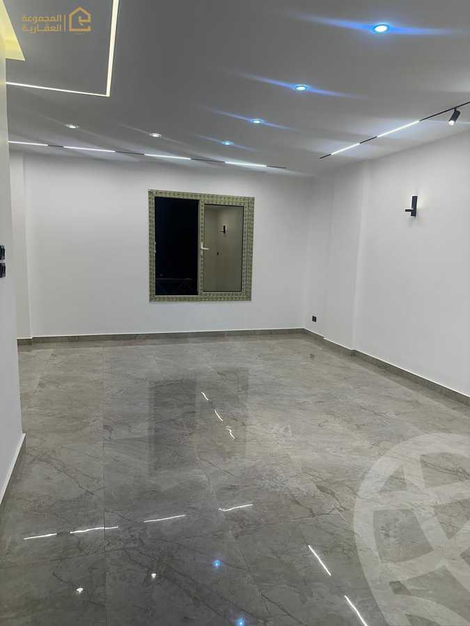 https://aqarmap.com.eg/ar/listing/6262073-for-sale-cairo-new-cairo-lrhb-city-phase-1-ahmed-rami-st