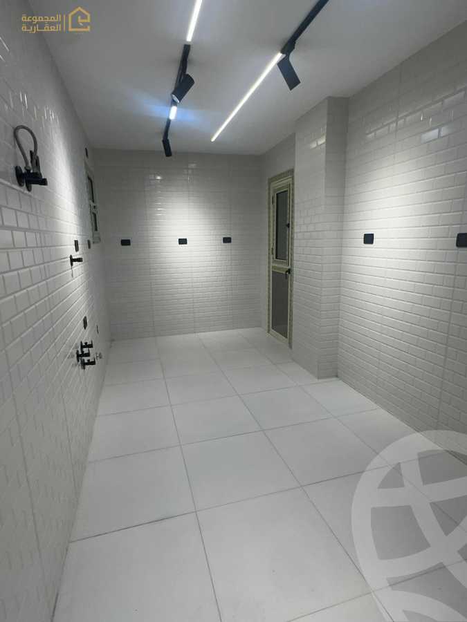 https://aqarmap.com.eg/ar/listing/6262073-for-sale-cairo-new-cairo-lrhb-city-phase-1-ahmed-rami-st