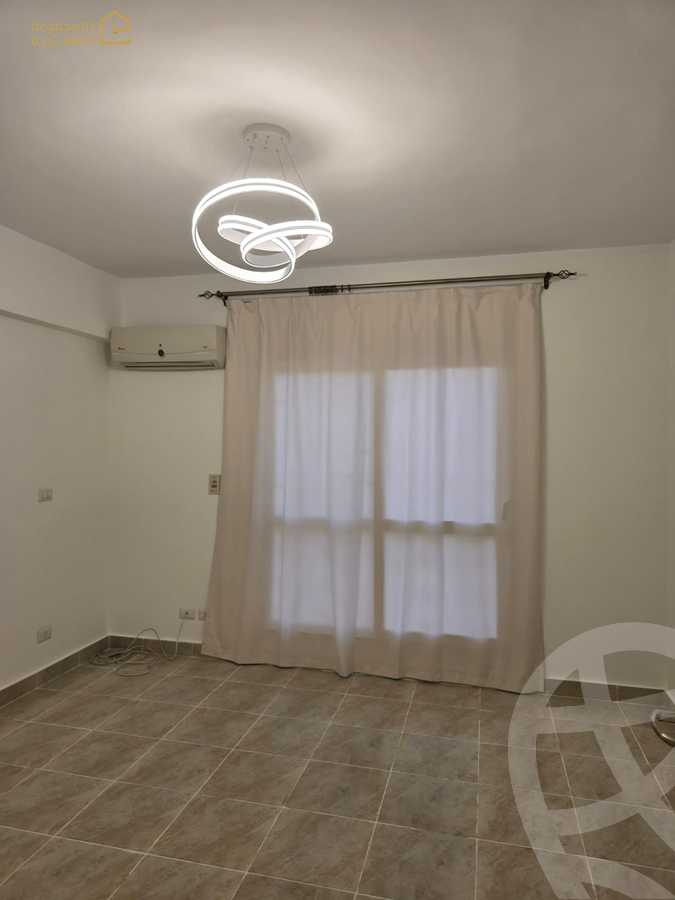 https://aqarmap.com.eg/ar/listing/6272033-for-rent-cairo-new-cairo-lrhb-city-phase-7
