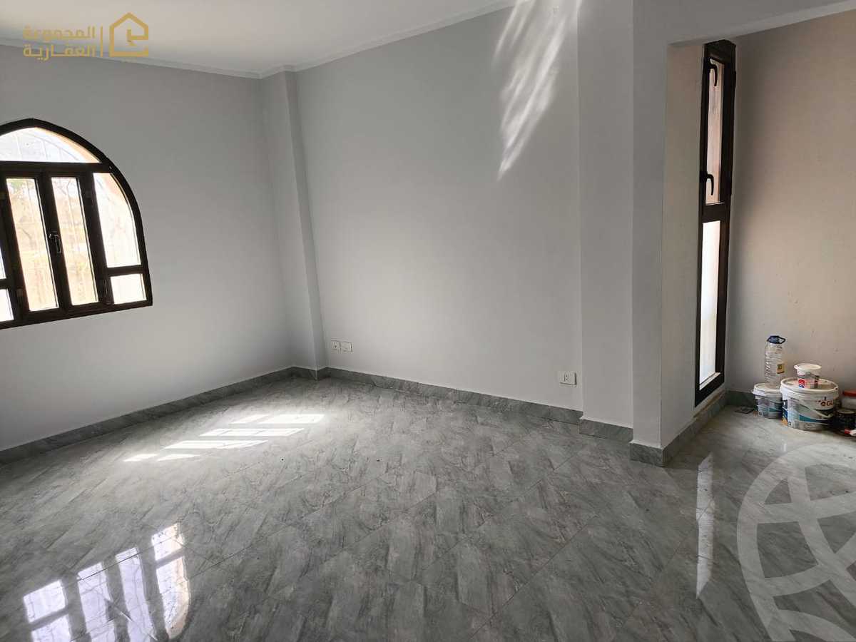 https://aqarmap.com.eg/en/listing/6282247-for-sale-cairo-new-cairo-lrhb-city-phase-5-talaat-mostafa-st