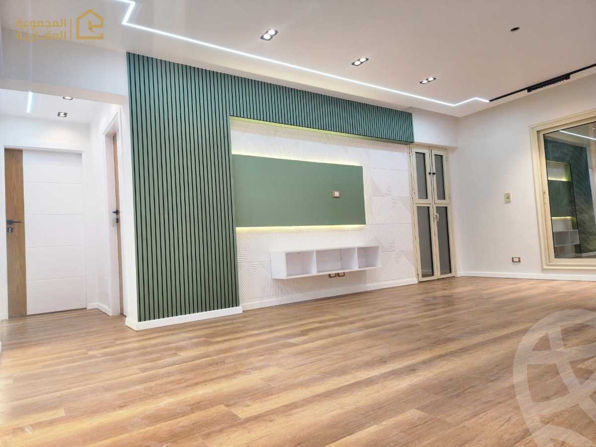 https://aqarmap.com.eg/ar/listing/6282290-for-sale-cairo-new-cairo-lrhb-city-mtdd-lrhb-phase-9