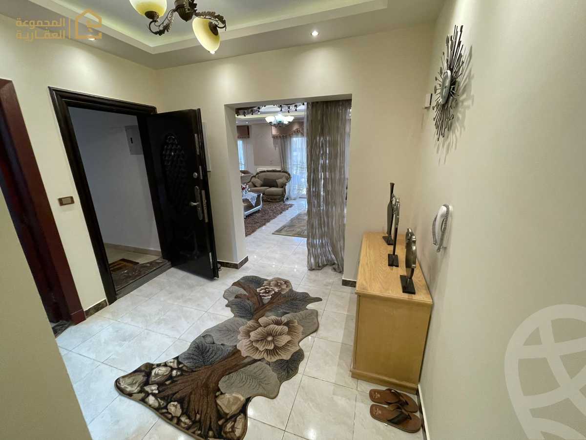 https://aqarmap.com.eg/en/listing/6286286-for-rent-cairo-new-cairo-lrhb-city-phase-7