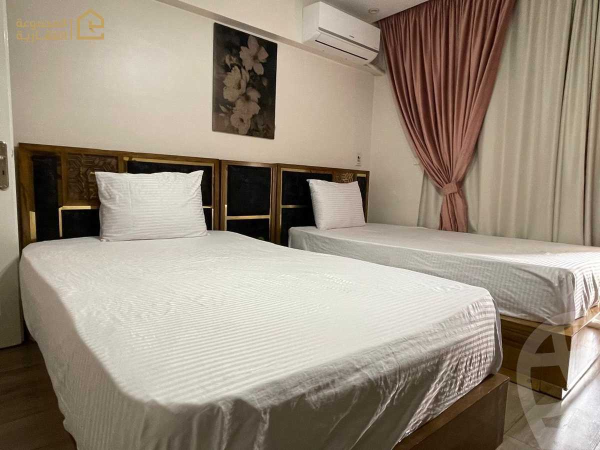 https://aqarmap.com.eg/en/listing/6286337-for-rent-cairo-new-cairo-lrhb-city-phase-7