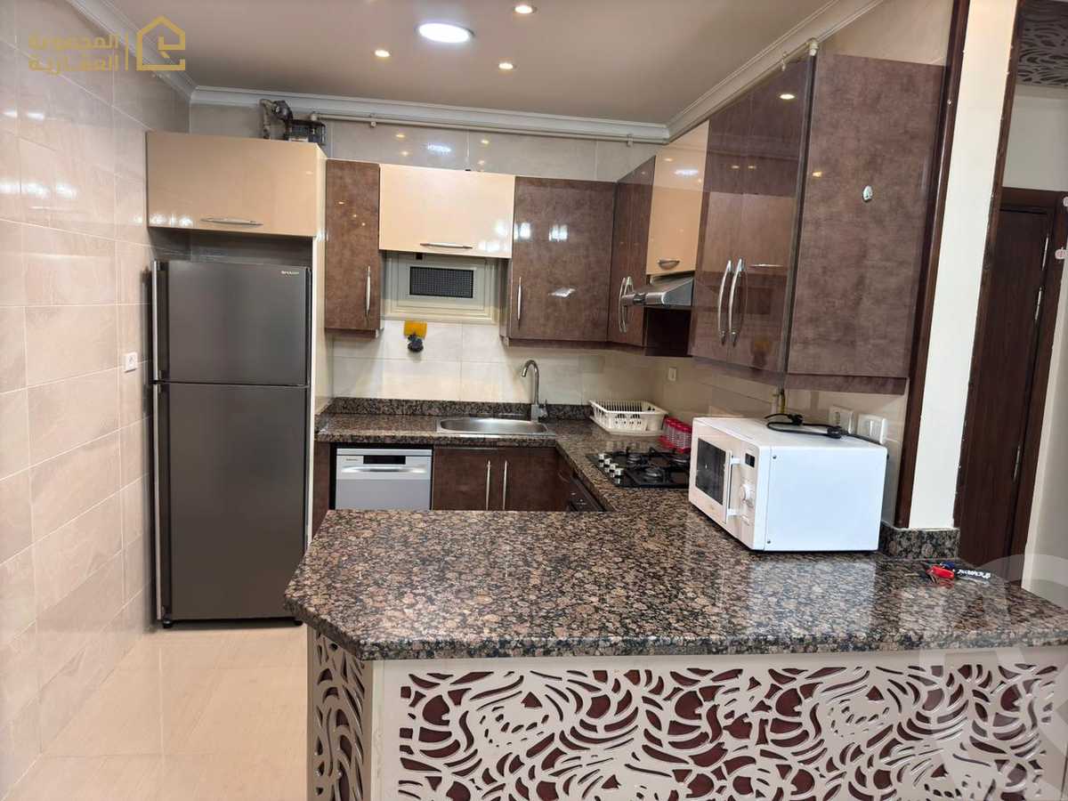 https://aqarmap.com.eg/en/listing/6286510-for-rent-cairo-new-cairo-lrhb-city-phase-2-amr-ibn-el-aas-st