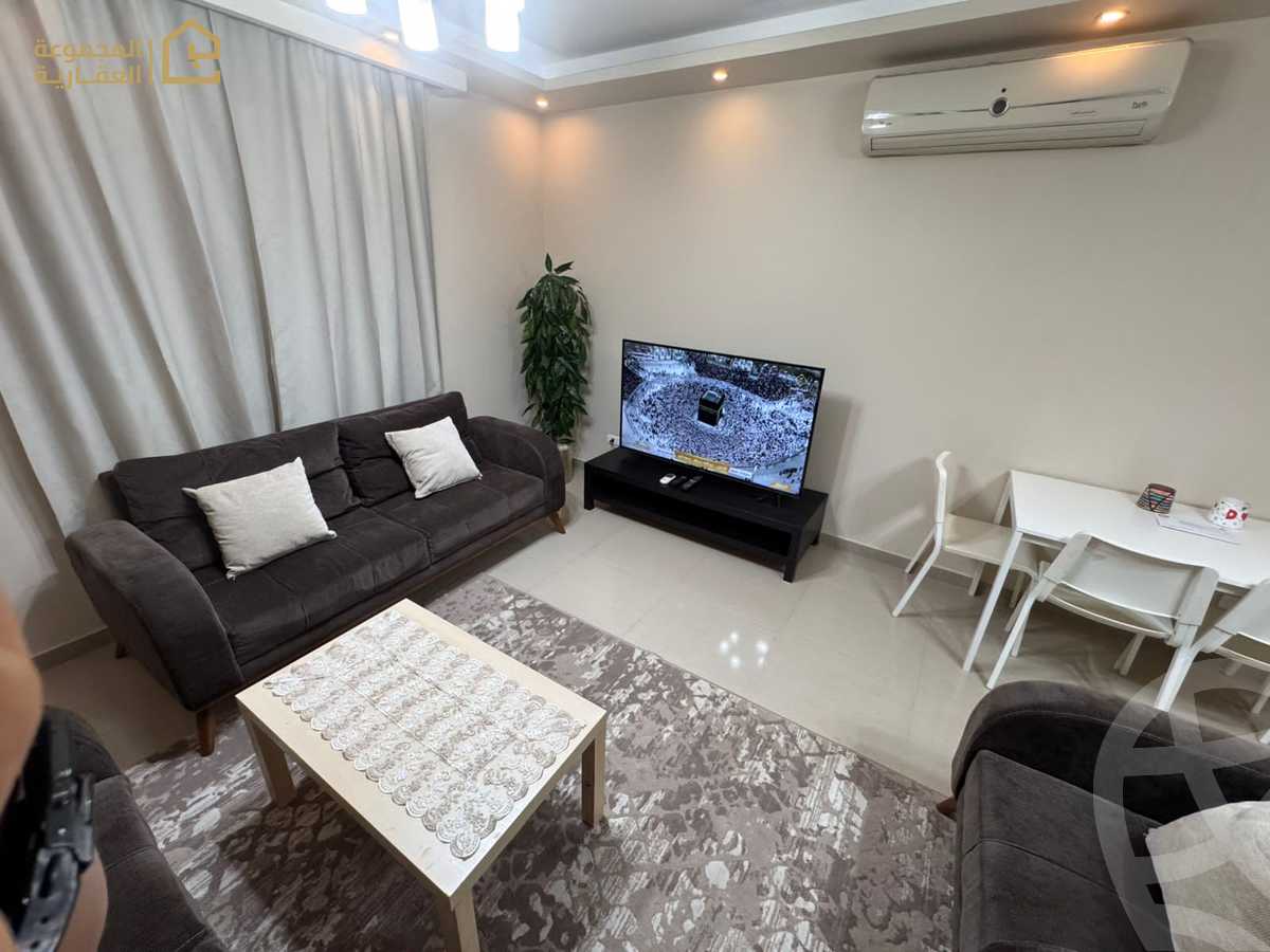 https://aqarmap.com.eg/en/listing/6289019-for-rent-cairo-new-cairo-lrhb-city-phase-1-ahmed-rami-st