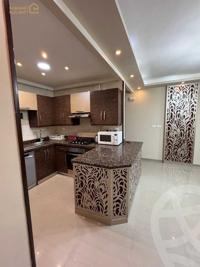 https://aqarmap.com.eg/en/listing/6289019-for-rent-cairo-new-cairo-lrhb-city-phase-1-ahmed-rami-st