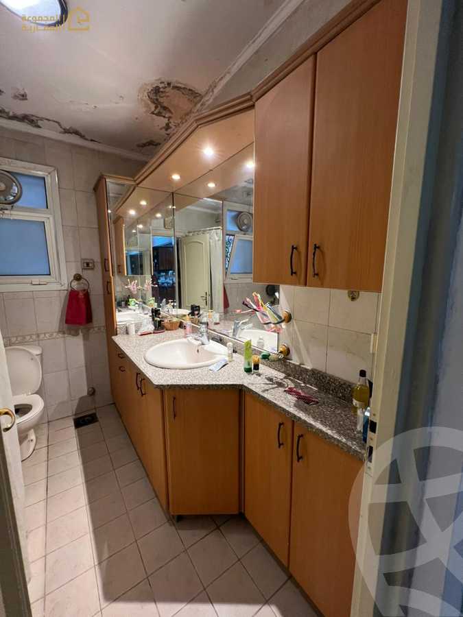 https://aqarmap.com.eg/ar/listing/6289654-for-sale-cairo-new-cairo-lrhb-city-phase-4-mohammed-farid-st