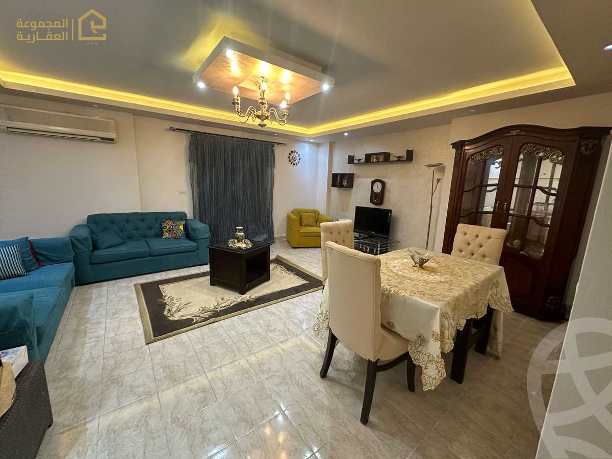 https://aqarmap.com.eg/ar/listing/6301237-for-rent-cairo-new-cairo-lrhb-city-phase-8