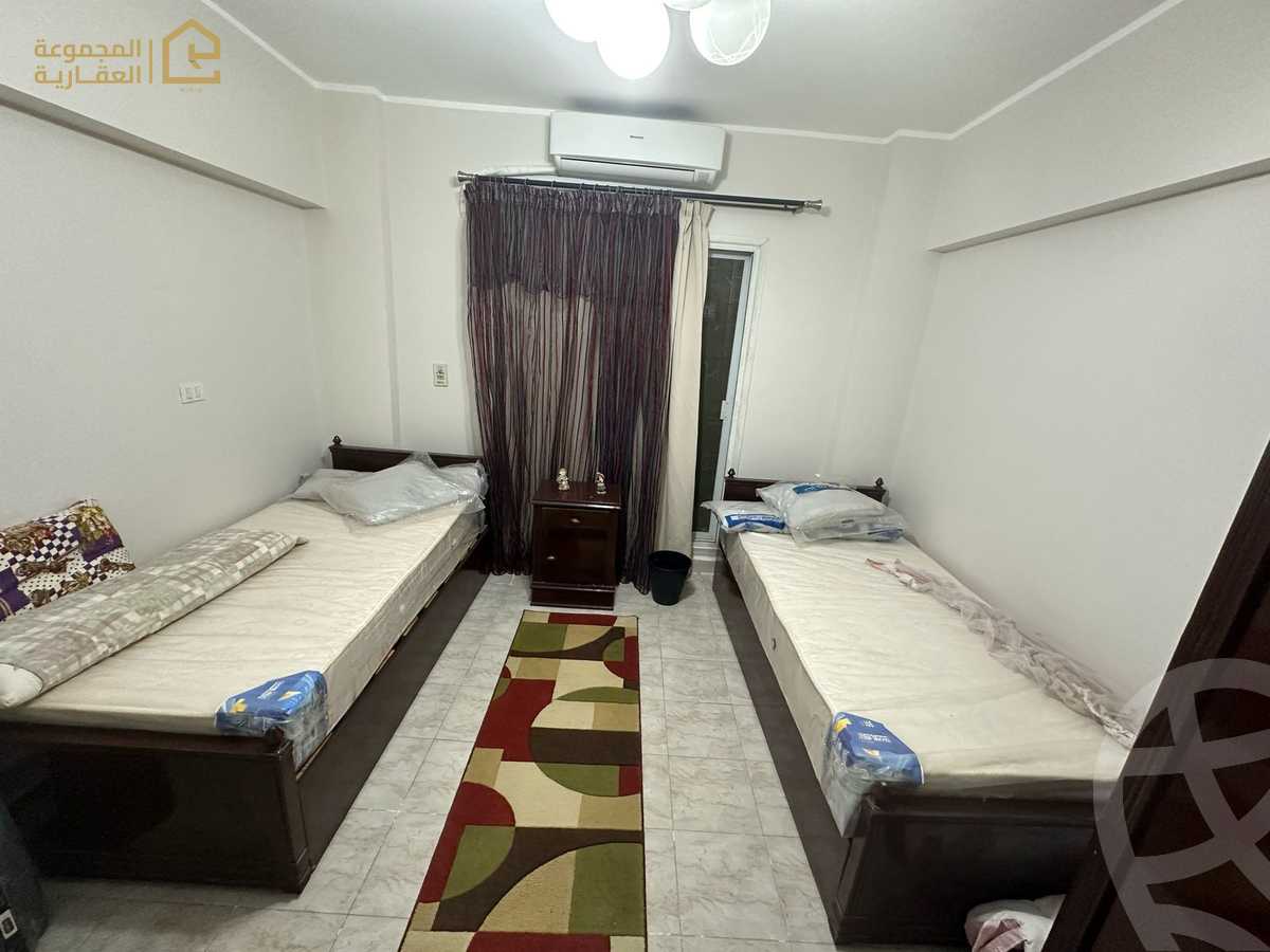 https://aqarmap.com.eg/ar/listing/6301237-for-rent-cairo-new-cairo-lrhb-city-phase-8