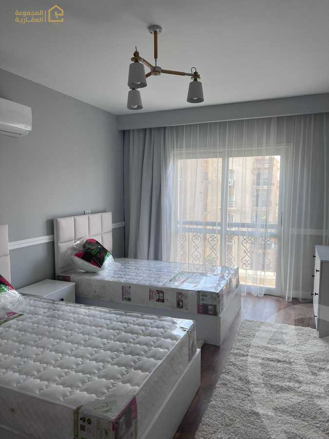 https://aqarmap.com.eg/en/listing/6301306-for-sale-cairo-new-cairo-lrhb-city-phase-8