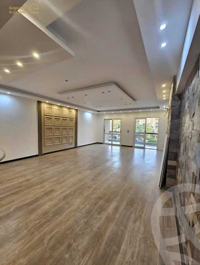 https://aqarmap.com.eg/en/listing/6303764-for-sale-cairo-new-cairo-lrhb-city-mtdd-lrhb-phase-8