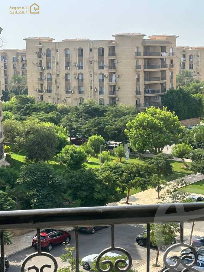 https://aqarmap.com.eg/en/listing/6306550-for-sale-cairo-new-cairo-lrhb-city-mtdd-lrhb-phase-9