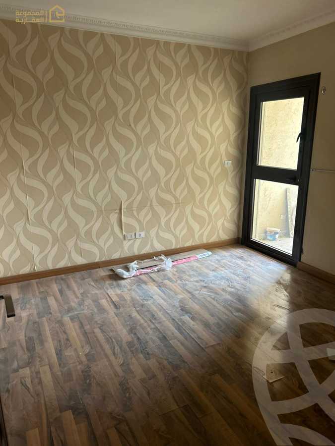 https://aqarmap.com.eg/en/listing/6309159-for-sale-cairo-new-cairo-lrhb-city-phase-5-talaat-mostafa-st