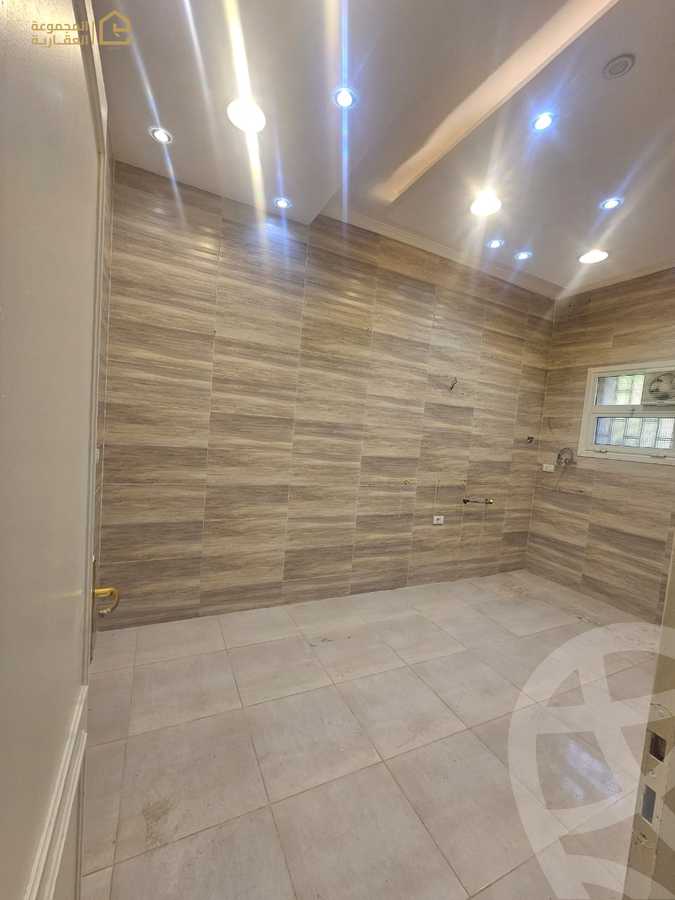 https://aqarmap.com.eg/ar/listing/6309255-for-sale-cairo-new-cairo-lrhb-city-phase-2-saed-ibn-mouaaz-st
