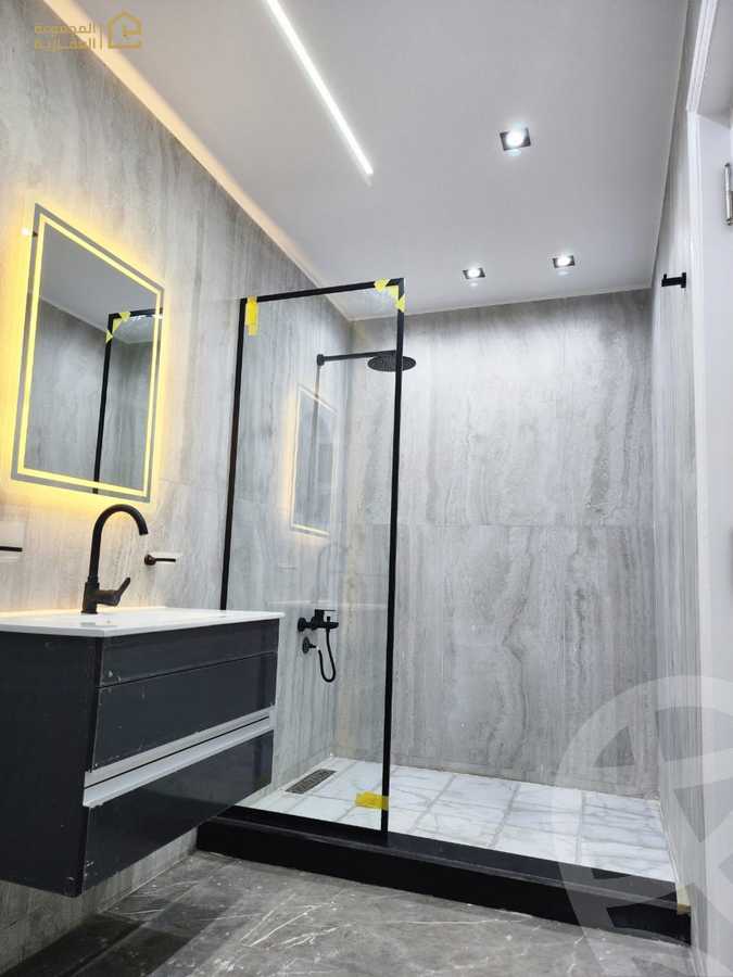 https://aqarmap.com.eg/en/listing/6328059-for-sale-cairo-new-cairo-lrhb-city-phase-5-talaat-mostafa-st