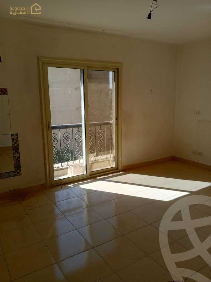 https://aqarmap.com.eg/ar/listing/6330460-for-sale-cairo-new-cairo-lrhb-city-phase-8