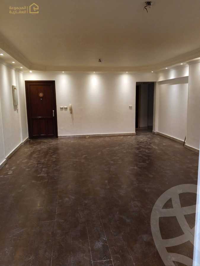 https://aqarmap.com.eg/en/listing/6335615-for-sale-cairo-new-cairo-lrhb-city-mtdd-lrhb-phase-10-farouk-el-baz-st