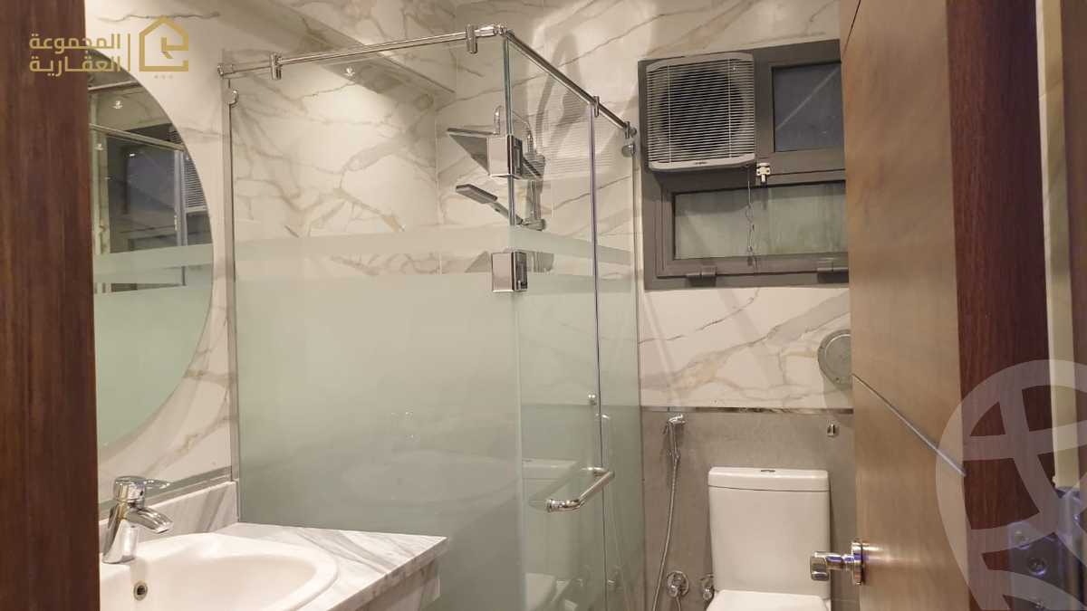 https://aqarmap.com.eg/en/listing/6340128-for-rent-cairo-new-cairo-lrhb-city-phase-8