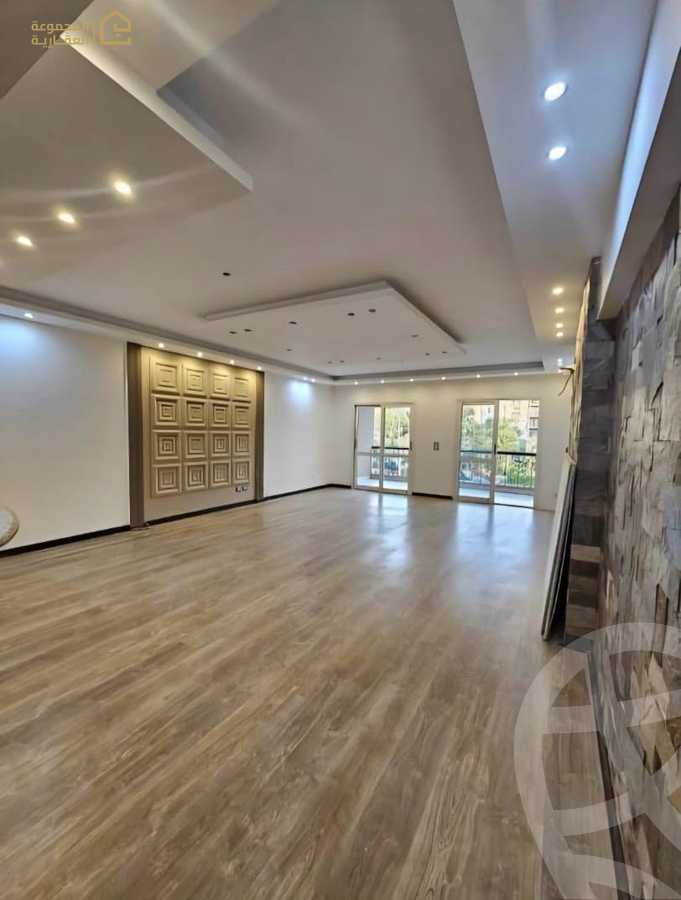 https://aqarmap.com.eg/en/listing/6340200-for-sale-cairo-new-cairo-lrhb-city-phase-8