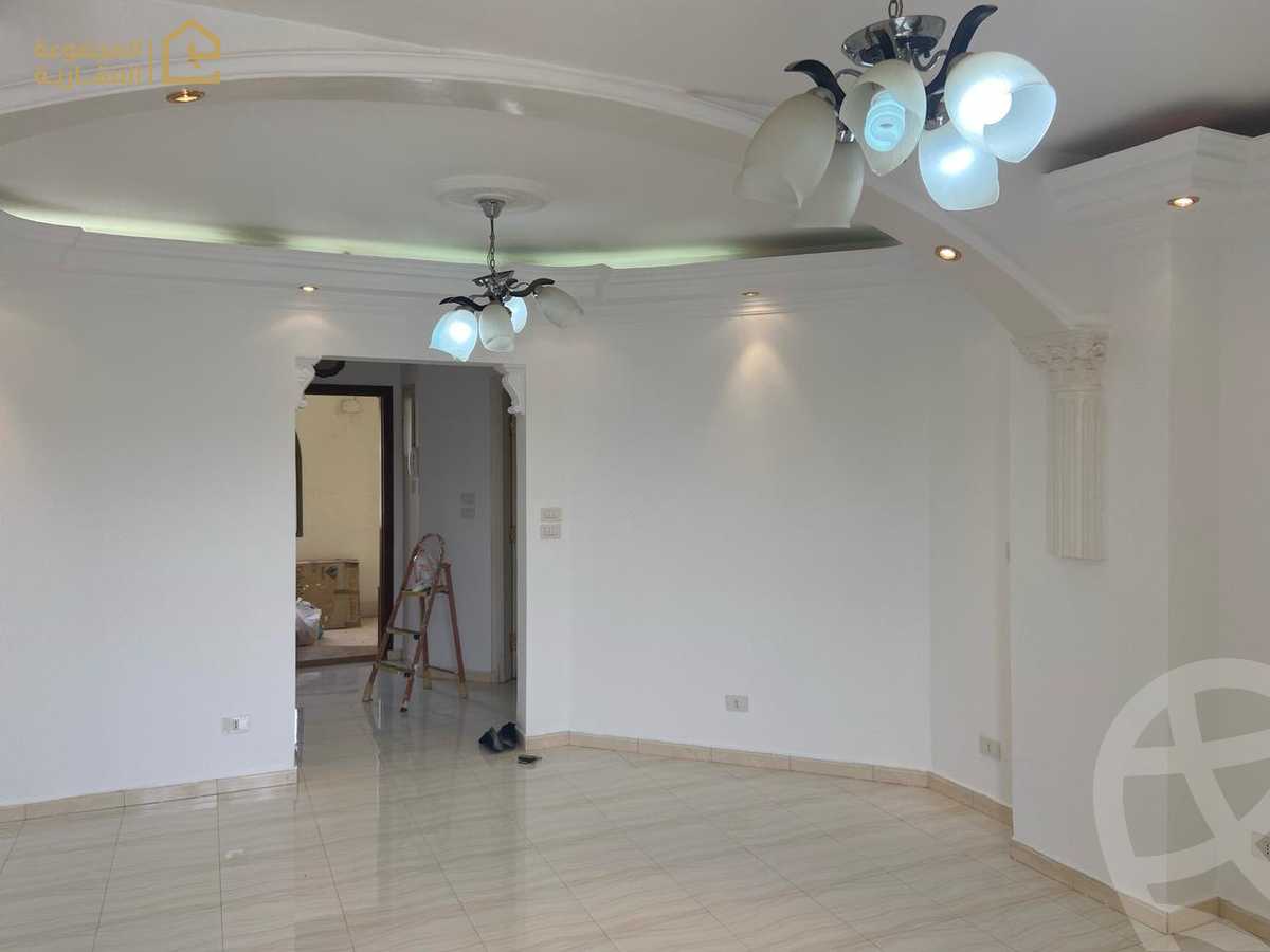 https://aqarmap.com.eg/en/listing/6350533-for-rent-cairo-new-cairo-lrhb-city-phase-5-ibn-al-nafees-st