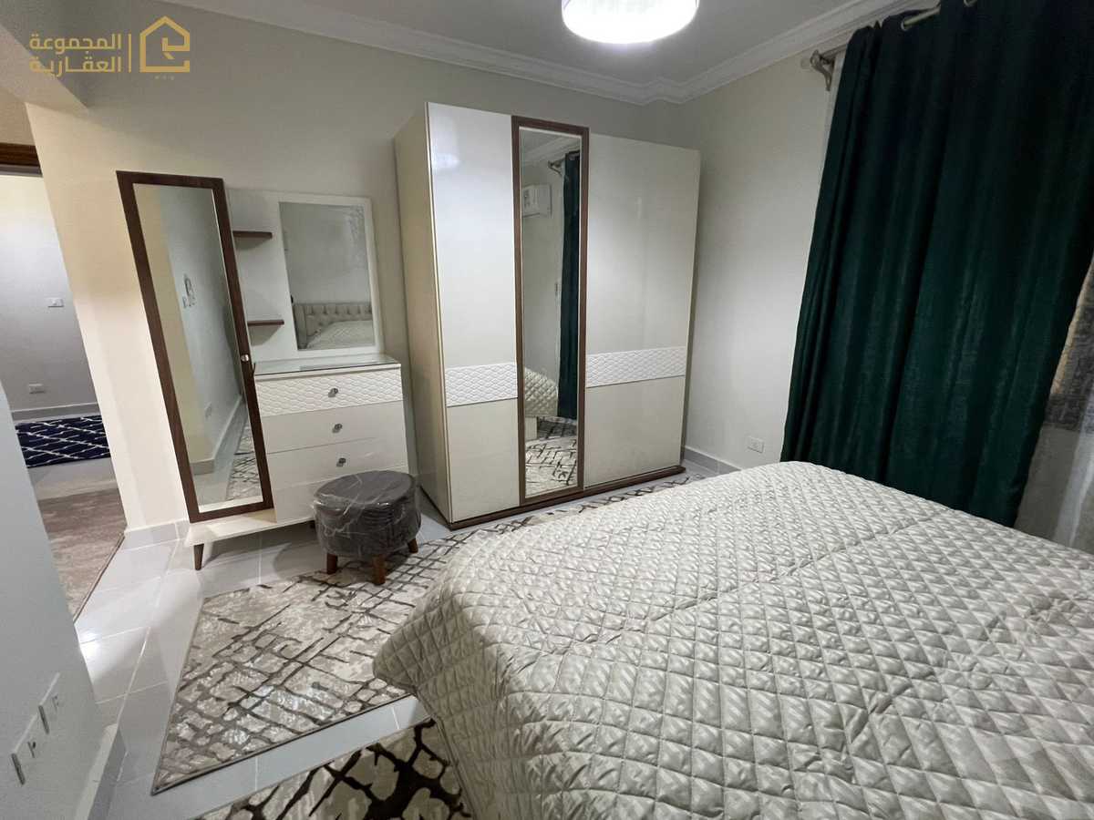 https://aqarmap.com.eg/ar/listing/6350693-for-rent-cairo-new-cairo-lrhb-city-phase-5-ibn-al-nafees-st