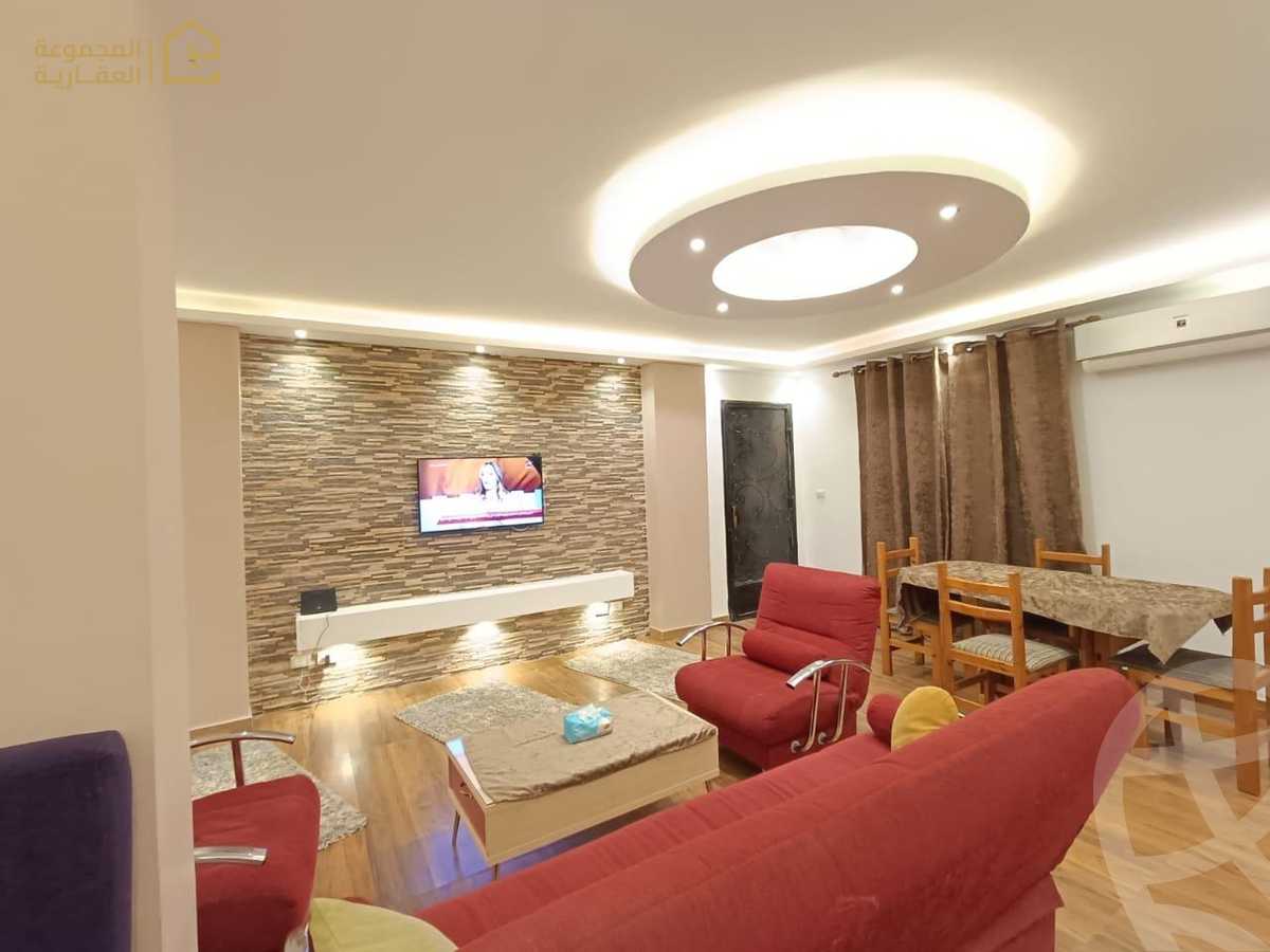 https://aqarmap.com.eg/ar/listing/6352214-for-rent-cairo-new-cairo-lrhb-city-phase-2-osama-ibn-zaid-st