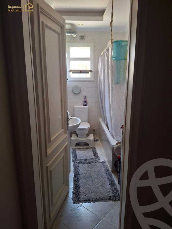 https://aqarmap.com.eg/en/listing/6352757-for-sale-cairo-new-cairo-lrhb-city-phase-8